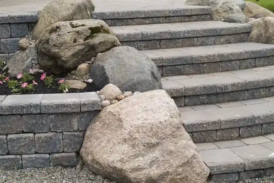 Choosing The Right Materials For Retaining Wall Installation Dalton, GA